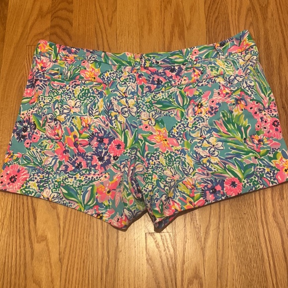 Lilly Pulitzer shorts - size 16 - Picture 4 of 4
